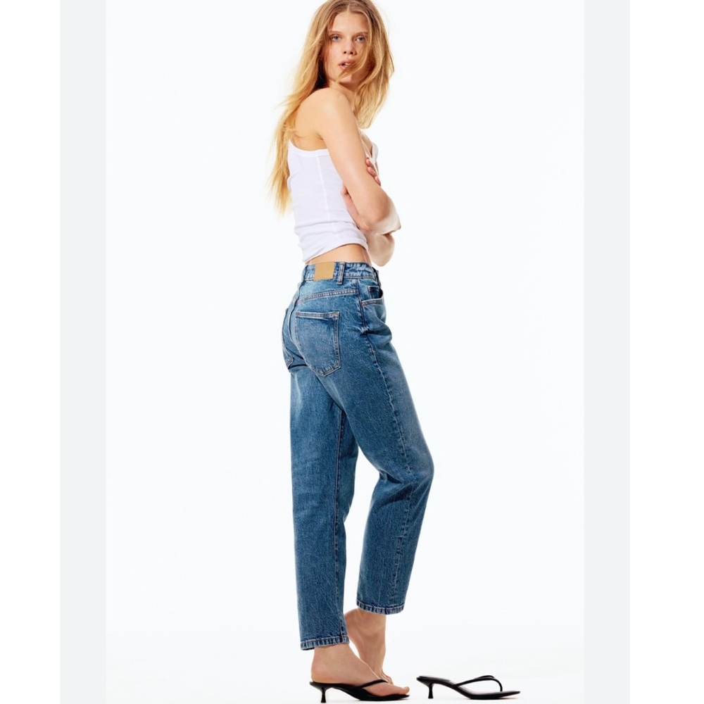 z1975 High Waist Mom Jeans